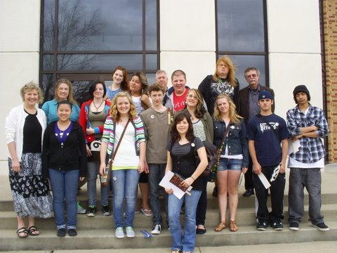 Minnesota students in front of Capps Archives and Museums